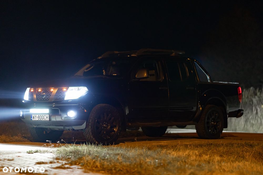 Nissan Navara 2.5 TDi Sport / LE - 11