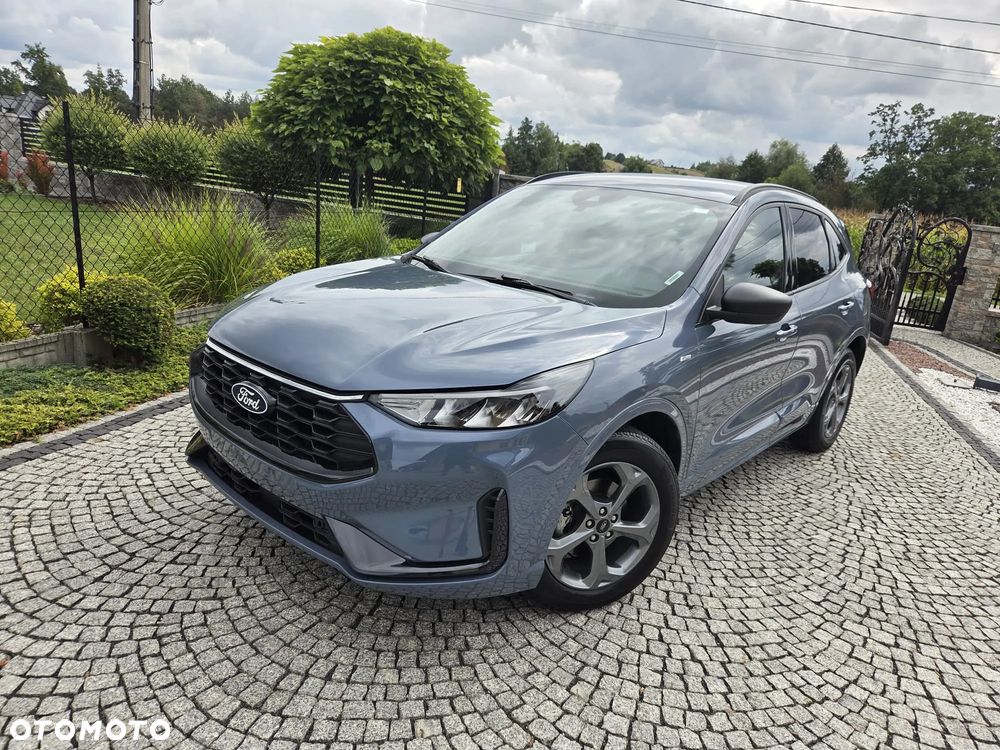 Ford Kuga - 36