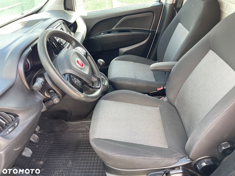 Fiat DOBLO - 11