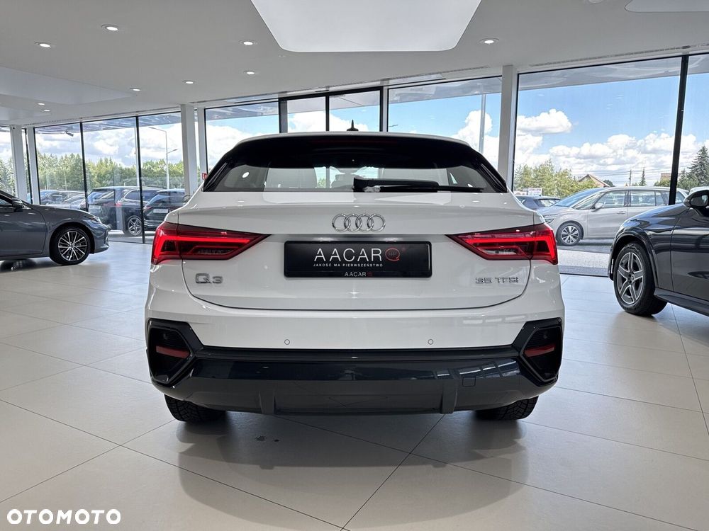 Audi Q3 Sportback - 4