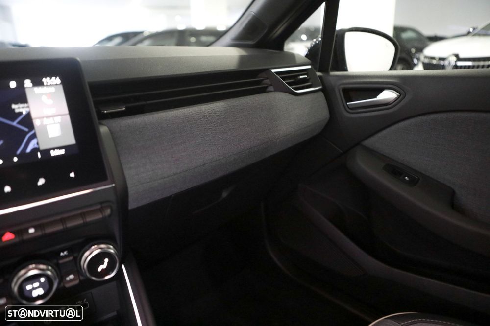 Renault Clio 1.0 TCe Techno - 30