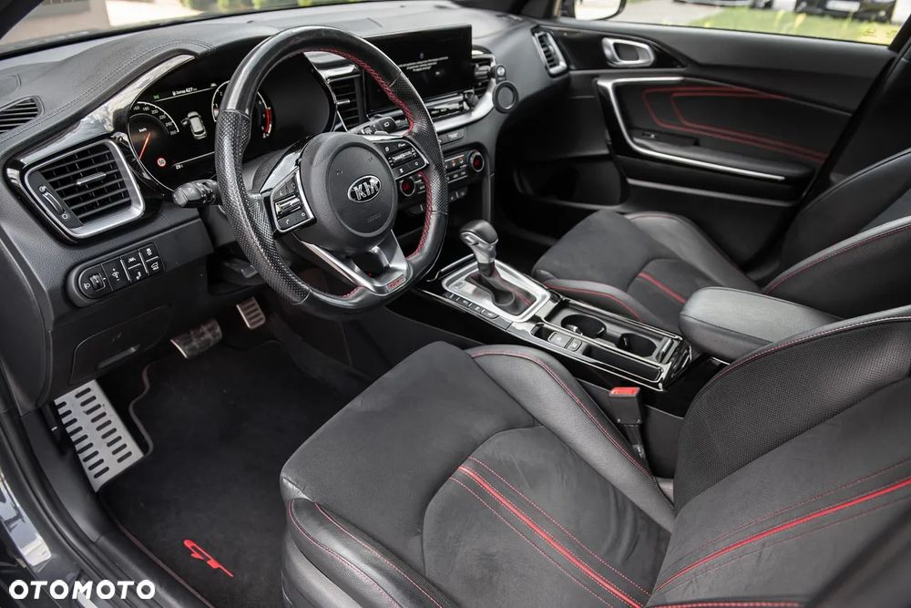 Kia ProCeed 1.6 T-GDI DCT7 OPF GT - 15