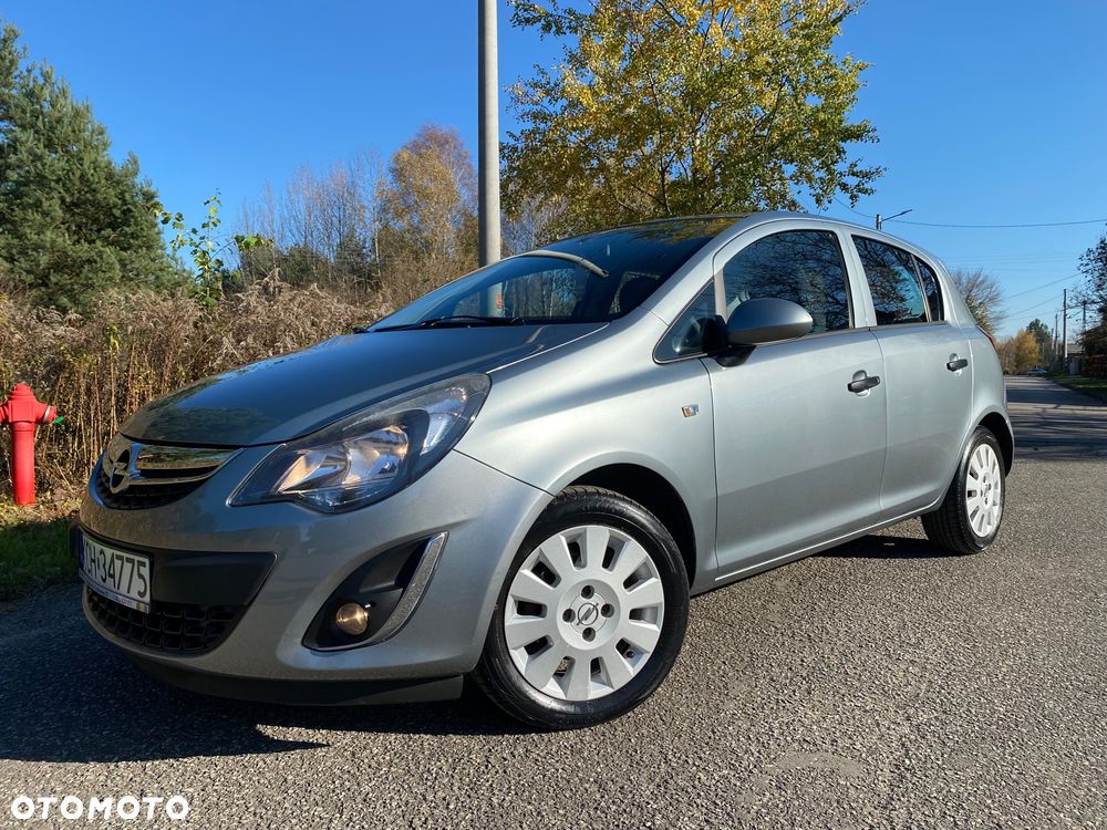 Opel Corsa 1.2 16V Cosmo - 3