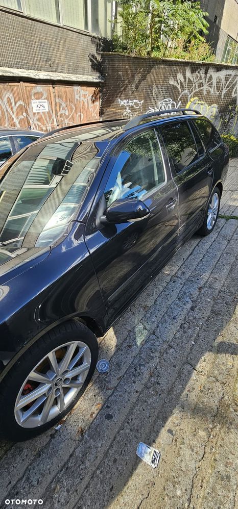 Skoda Octavia 2.0 TDI RS - 17
