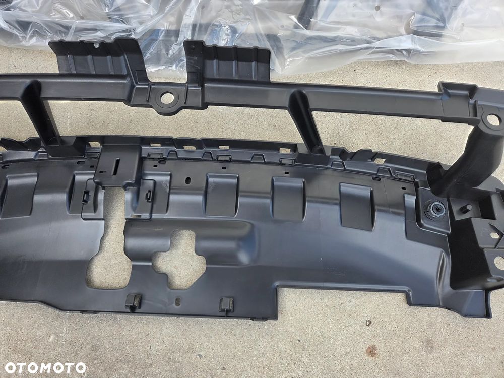 Wzmocnienie górne pas przedni Peugeot 308 T9 LIFT  9817230777   NOWE - 11