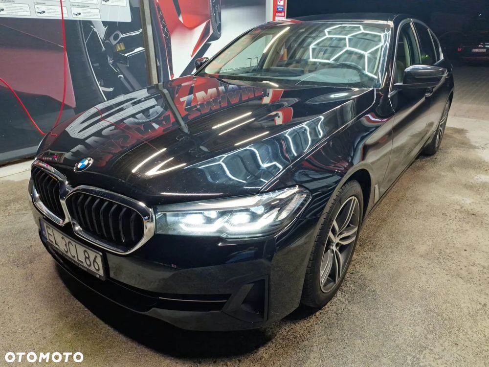 BMW Seria 5 518d mHEV Luxury Line - 17