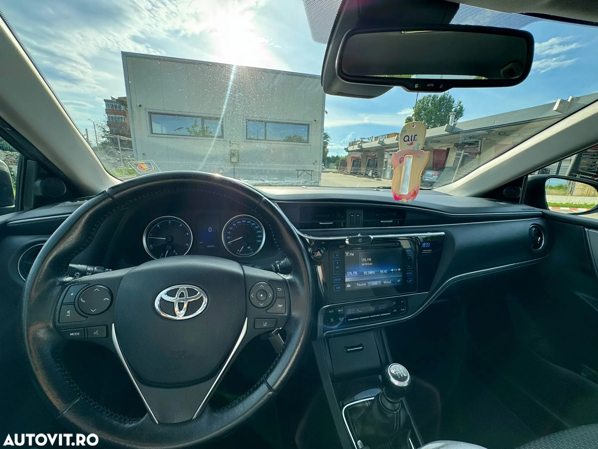 Toyota Corolla - 14