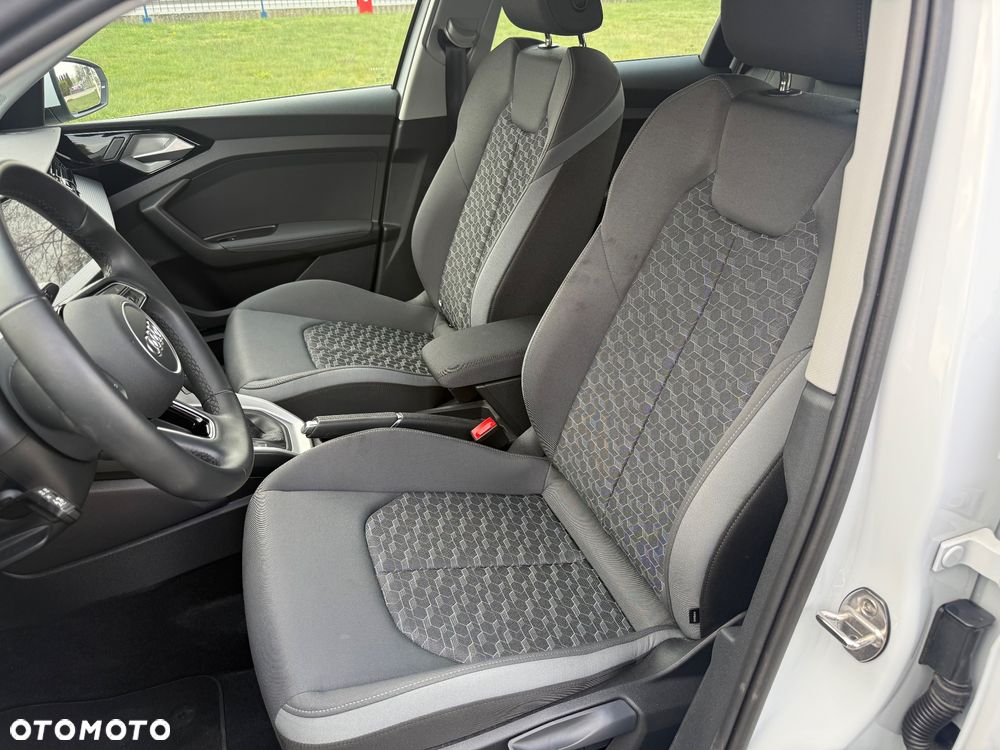 Audi A1 Sportback 30 TFSI S tronic - 23