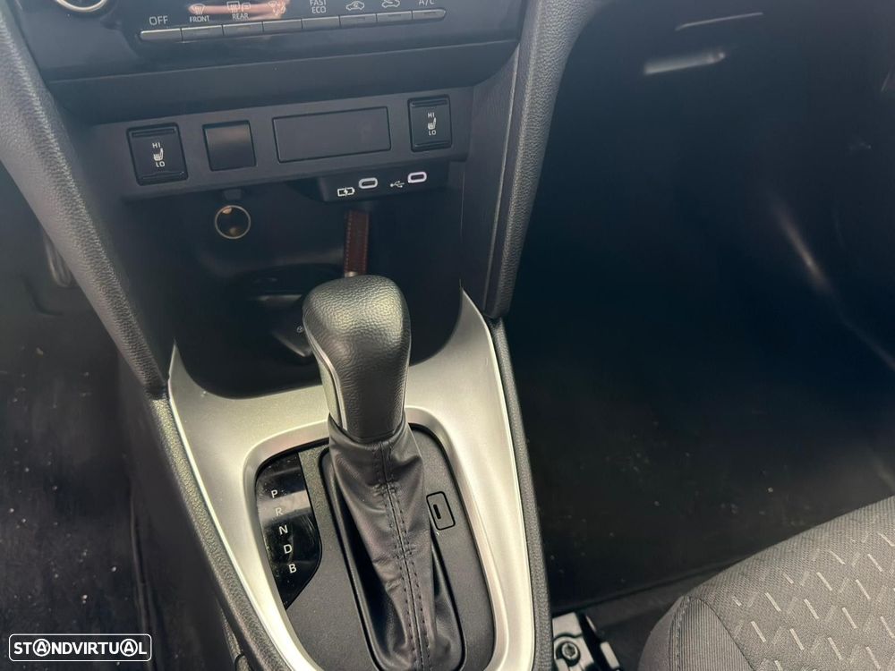 Toyota Yaris Cross 1.5 HDF Comfort Plus - 11