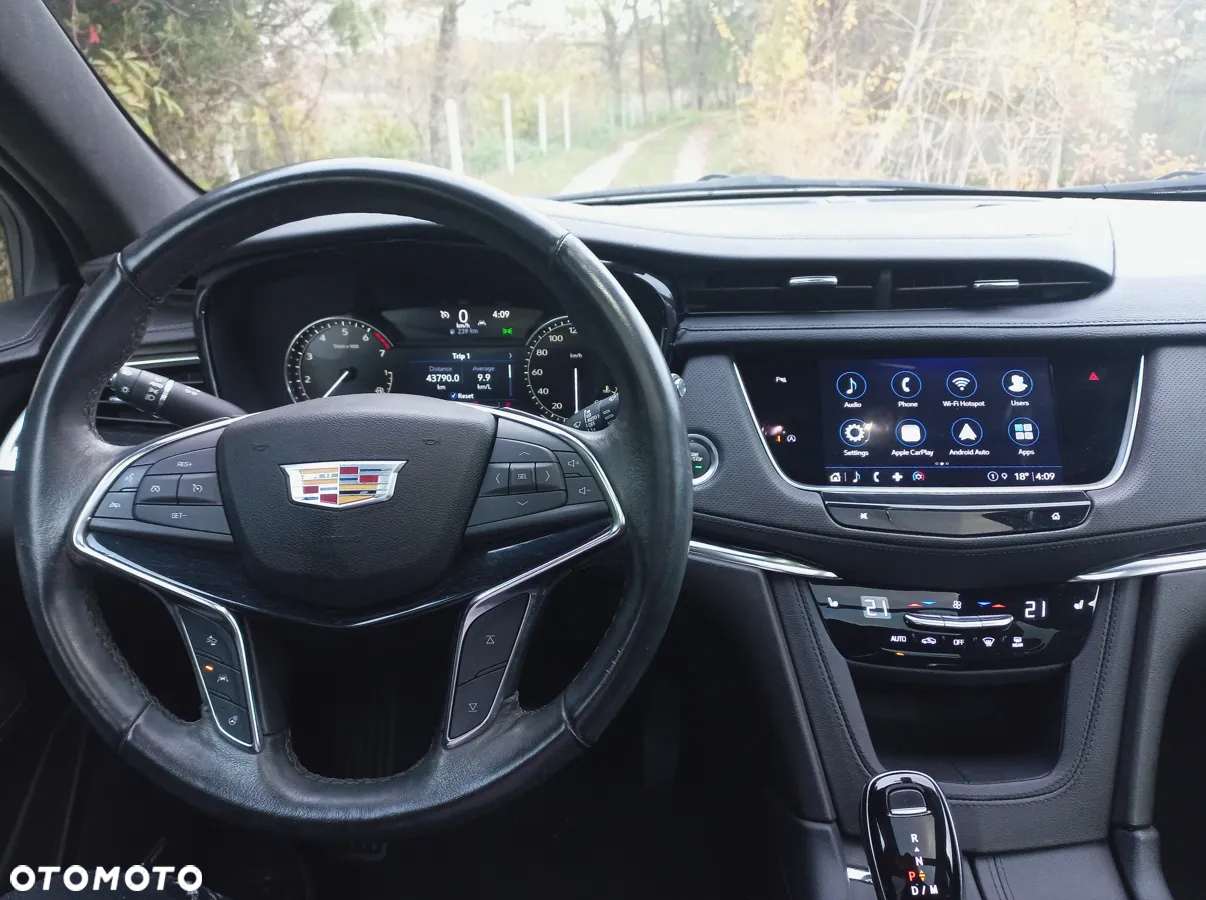Cadillac XT5 - 22