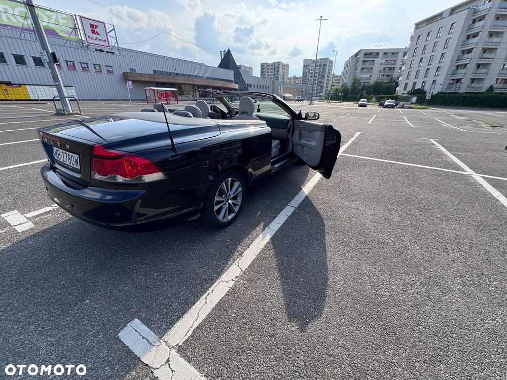 Volvo C70 2.0D Momentum - 21