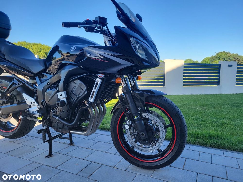 Yamaha FZ6 - 1
