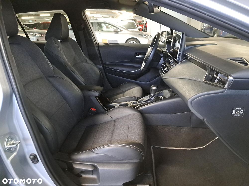 Toyota Corolla 1.8 Hybrid Style - 12