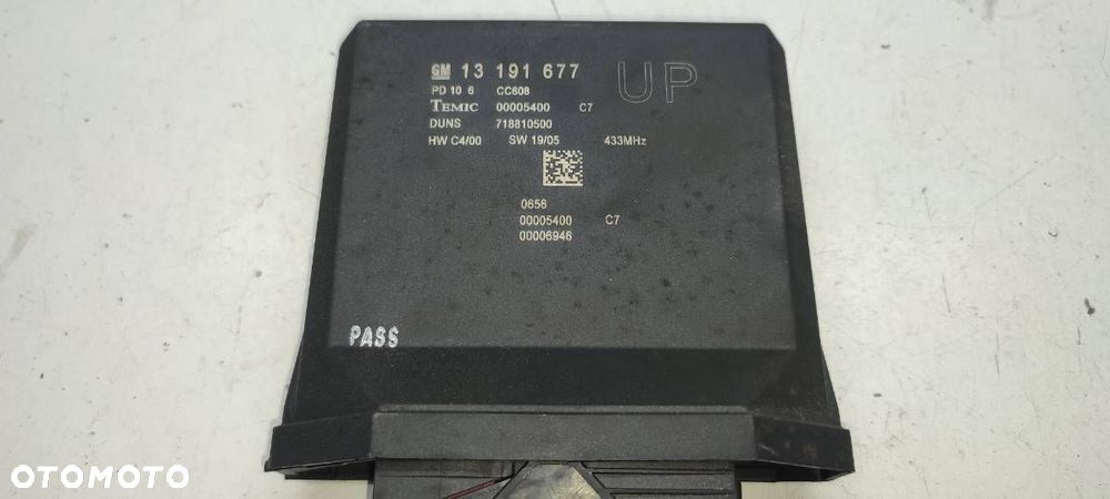 MODUŁ KOMFORTU KEYLESS OPEL ASTRA H III 13191677 - 2