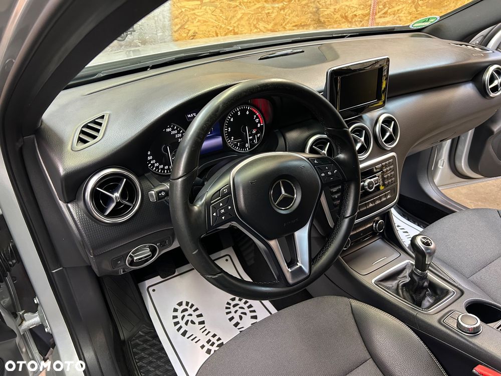 Mercedes-Benz Klasa A 180 (BlueEFFICIENCY) Urban - 18