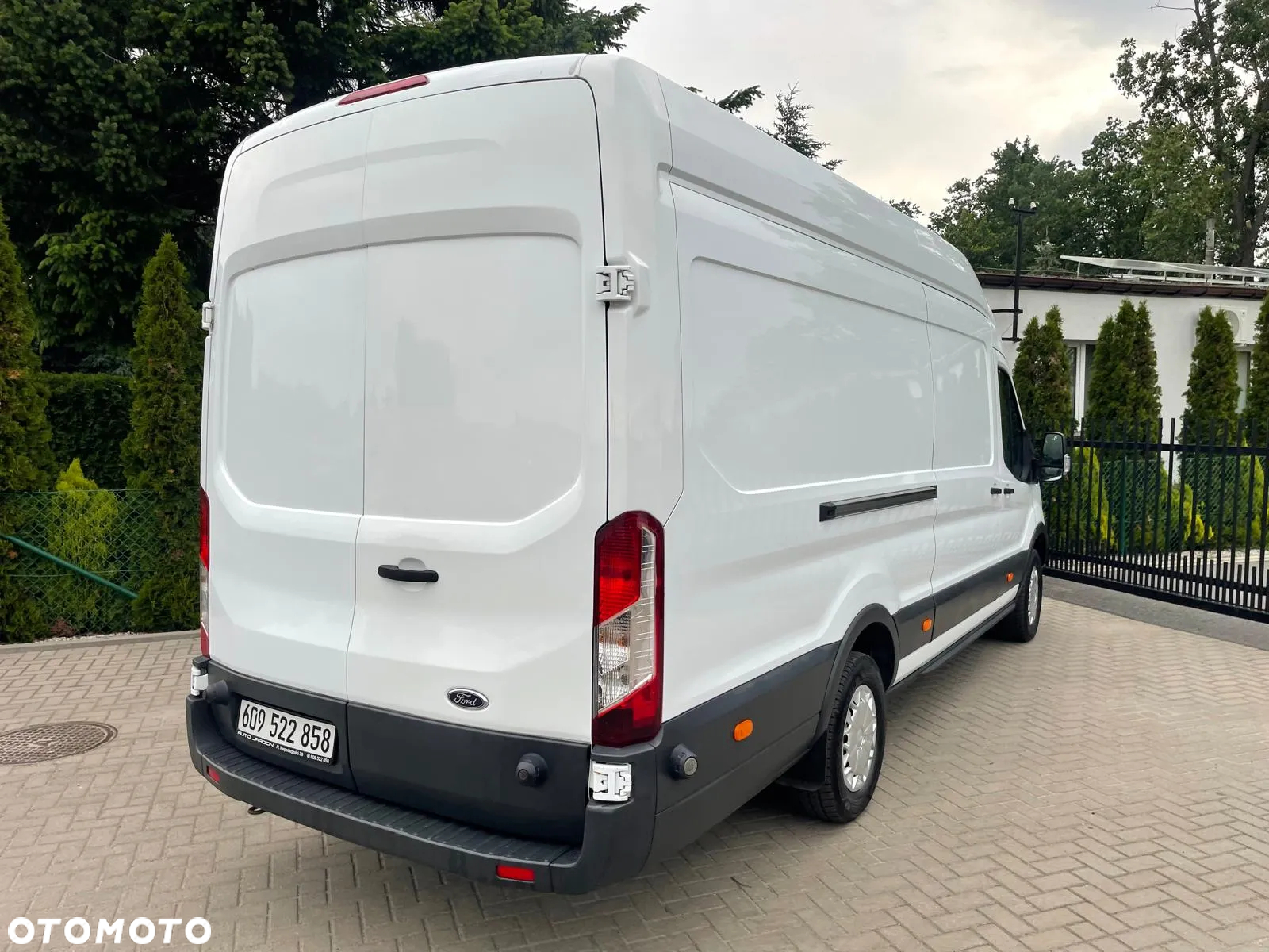 Ford Transit - 20