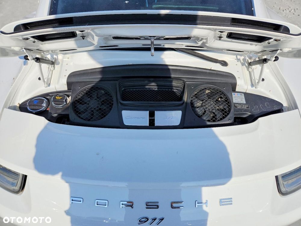 Porsche 911 Carrera Tiptronic S - 12