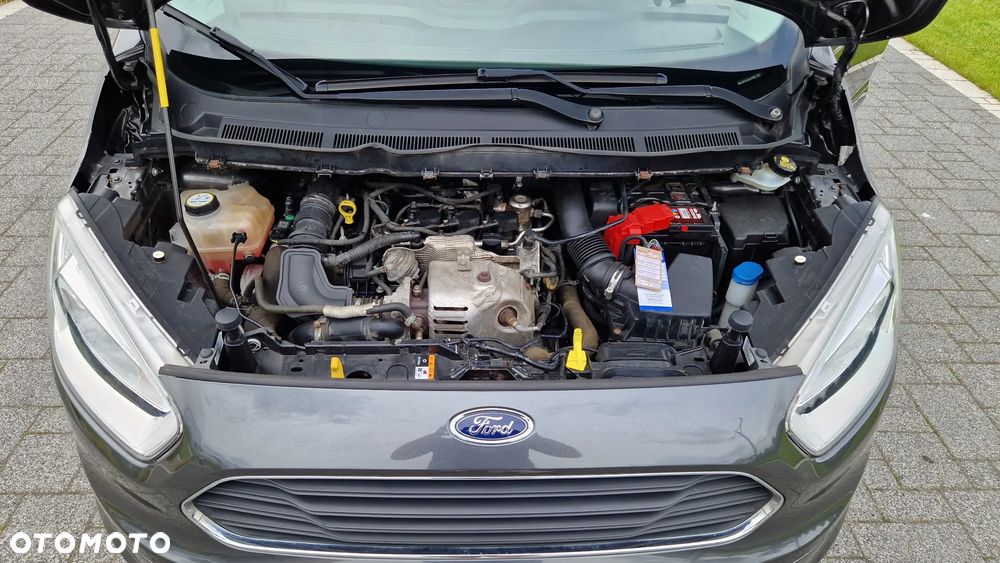 Ford Tourneo Courier 1.0 EcoBoost Titanium - 35