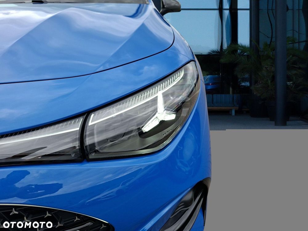Mercedes-Benz CLA - 10