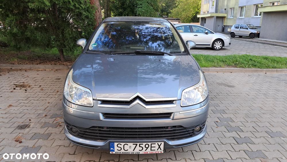 Citroën C4 2.0 16V Exclusive - 2