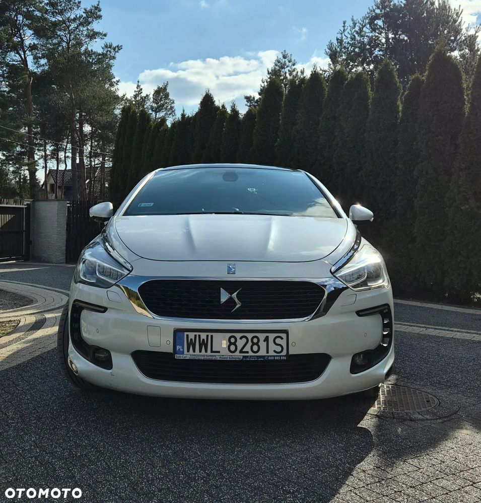 DS Automobiles DS 5 - 5