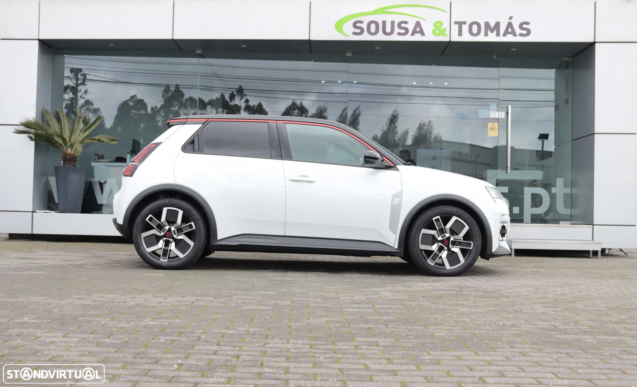 Renault 5 E-Tech 52 kWh Techno Autonomia Conforto - 5