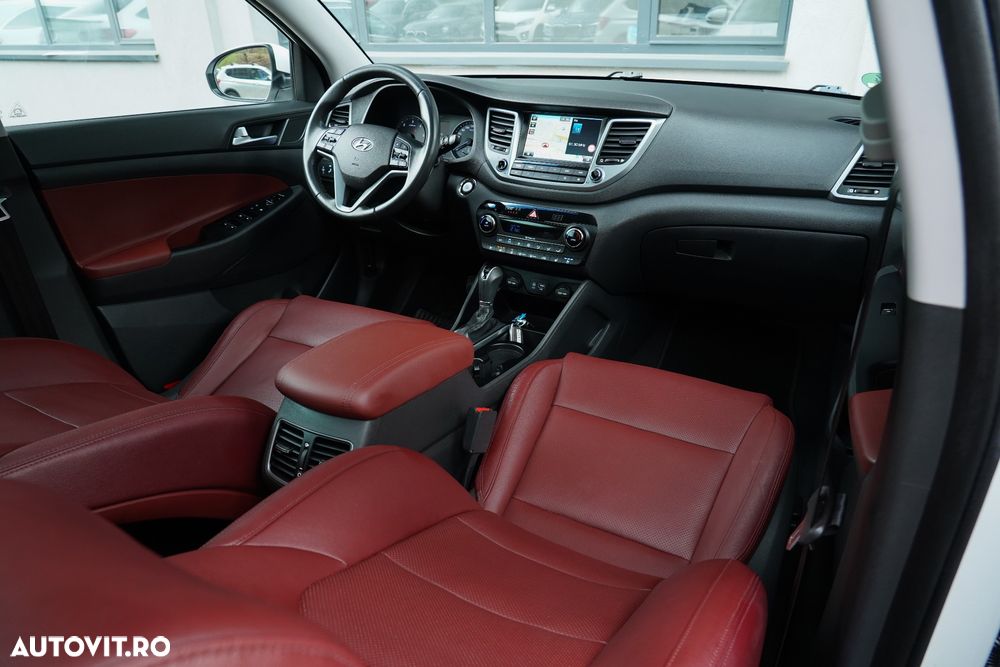 Hyundai Tucson 2.0 CRDI 4WD Automatik Premium - 16