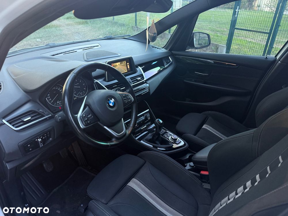 BMW Seria 2 216d GT Sport Line - 8