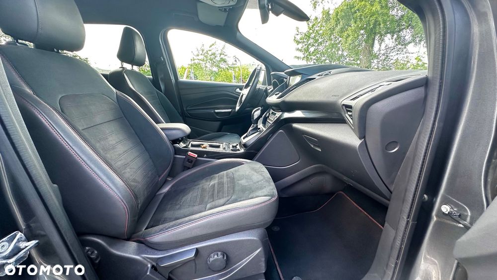 Ford Kuga 2.0 TDCi 4x4 ST-Line - 30