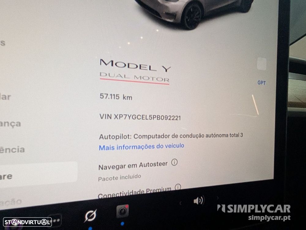 Tesla Model Y Performance Dual Motor AWD - 11