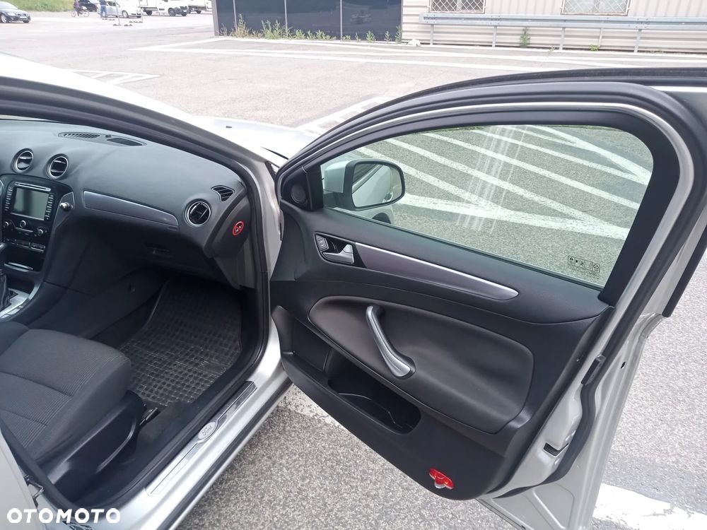 Ford Mondeo 2.0 TDCi Titanium S - 11