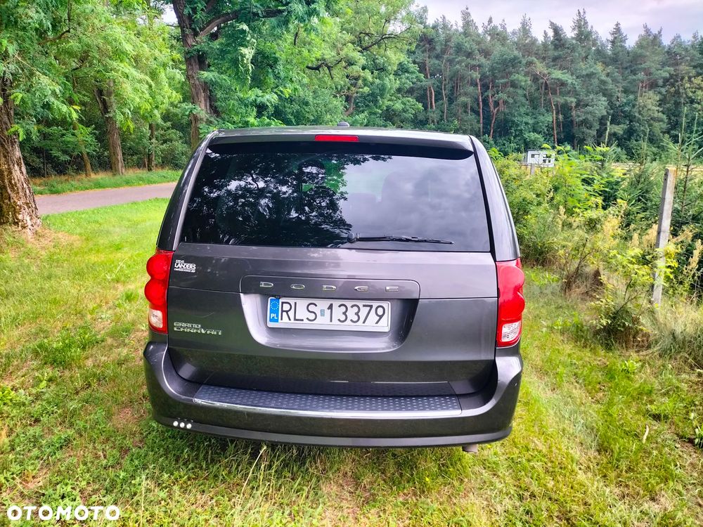 Dodge Grand Caravan - 23