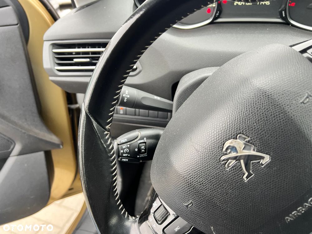 Peugeot 308 - 9