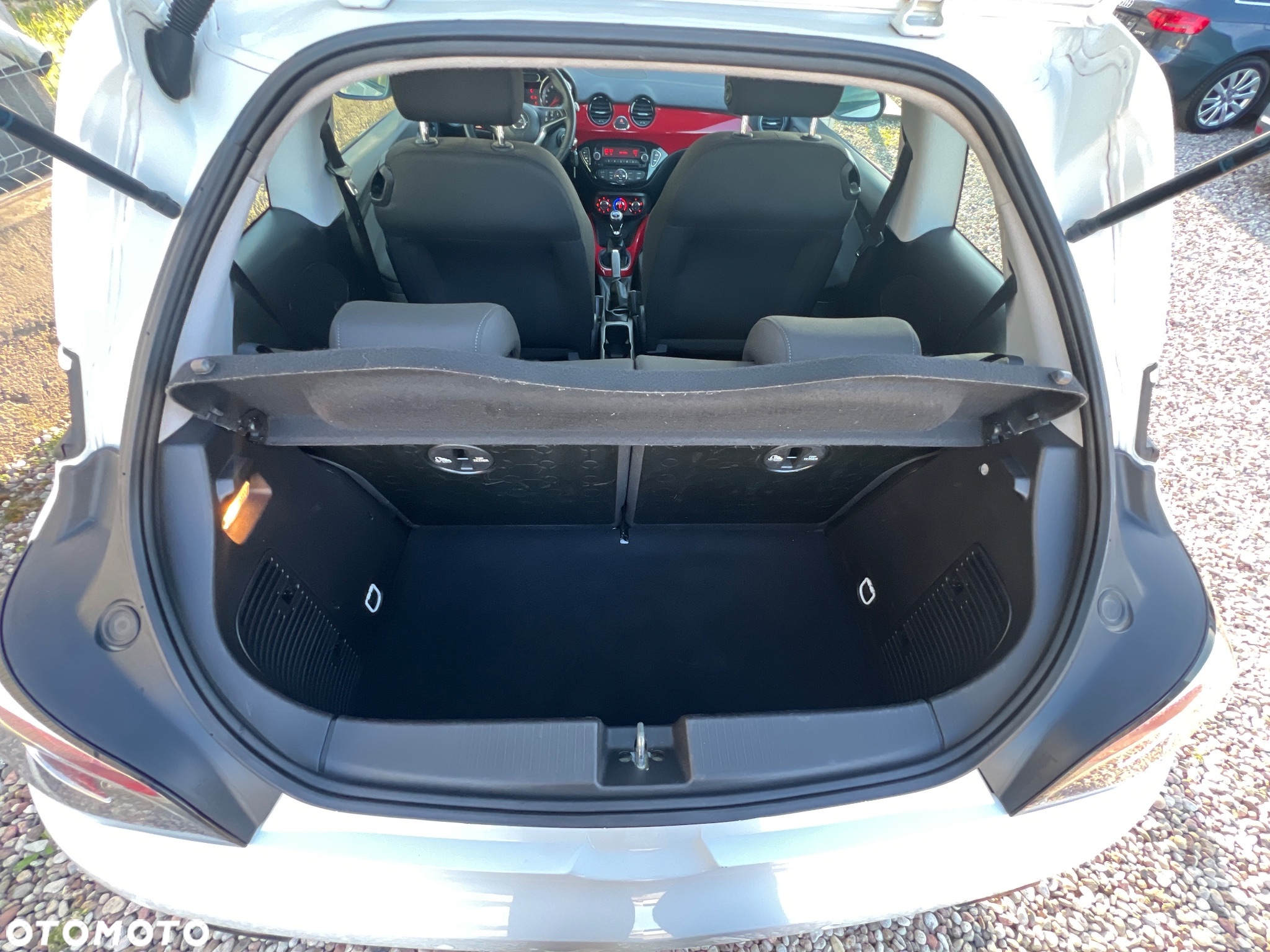 Opel Adam 1.2 White Link - 32
