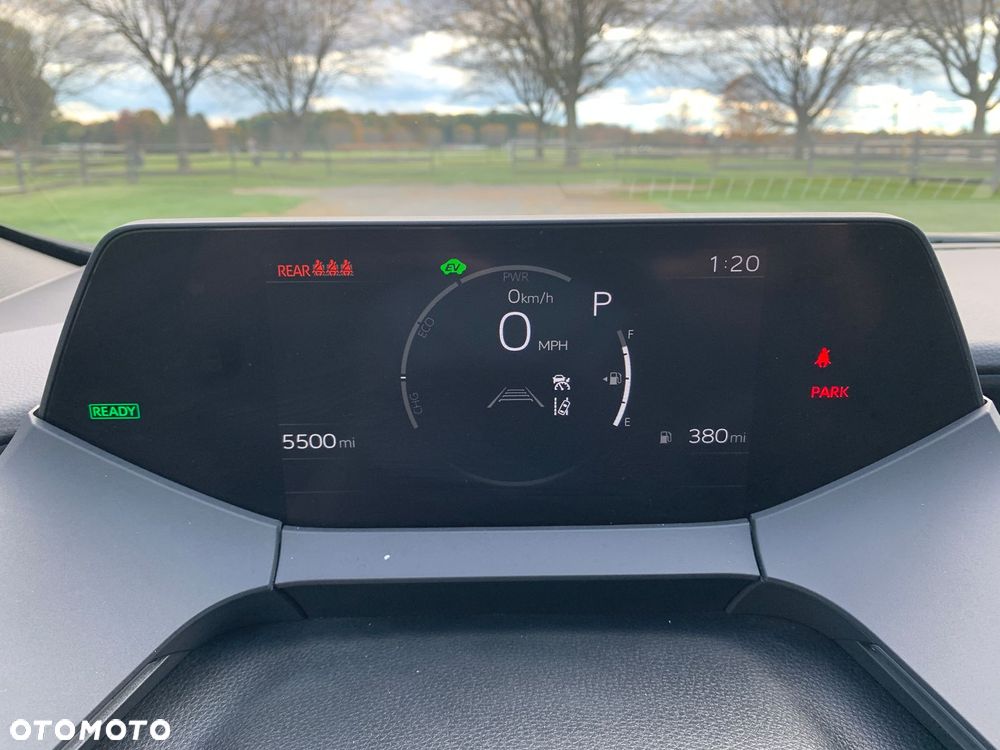 Toyota Prius Hybrid Executive - 17