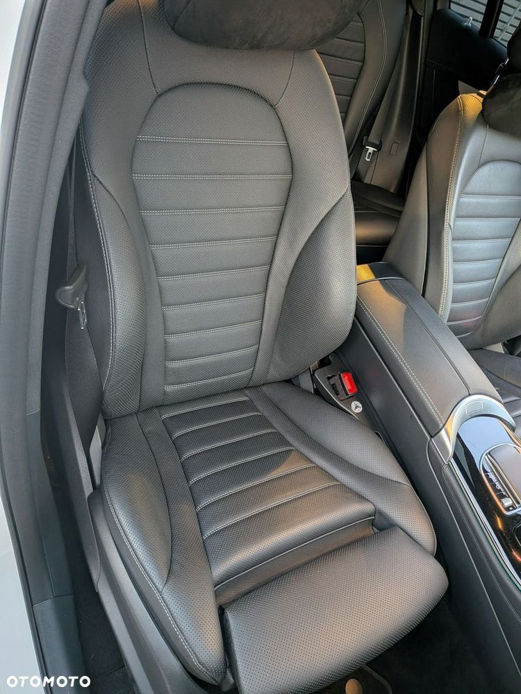 Mercedes-Benz EQC - 18