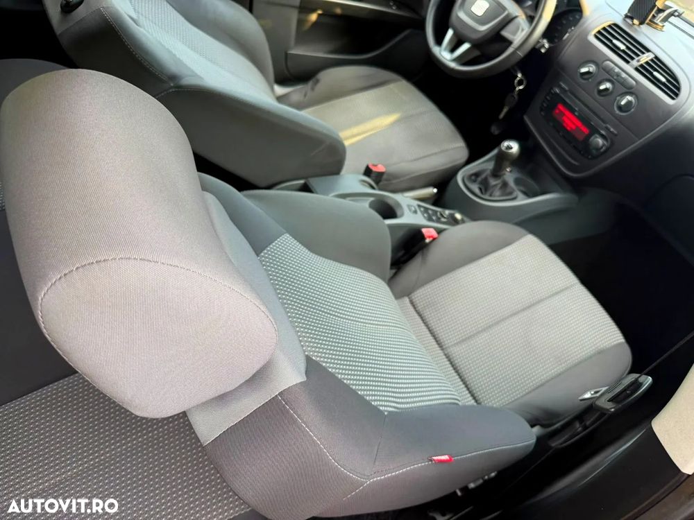 SEAT Leon 2010 — imagine 8