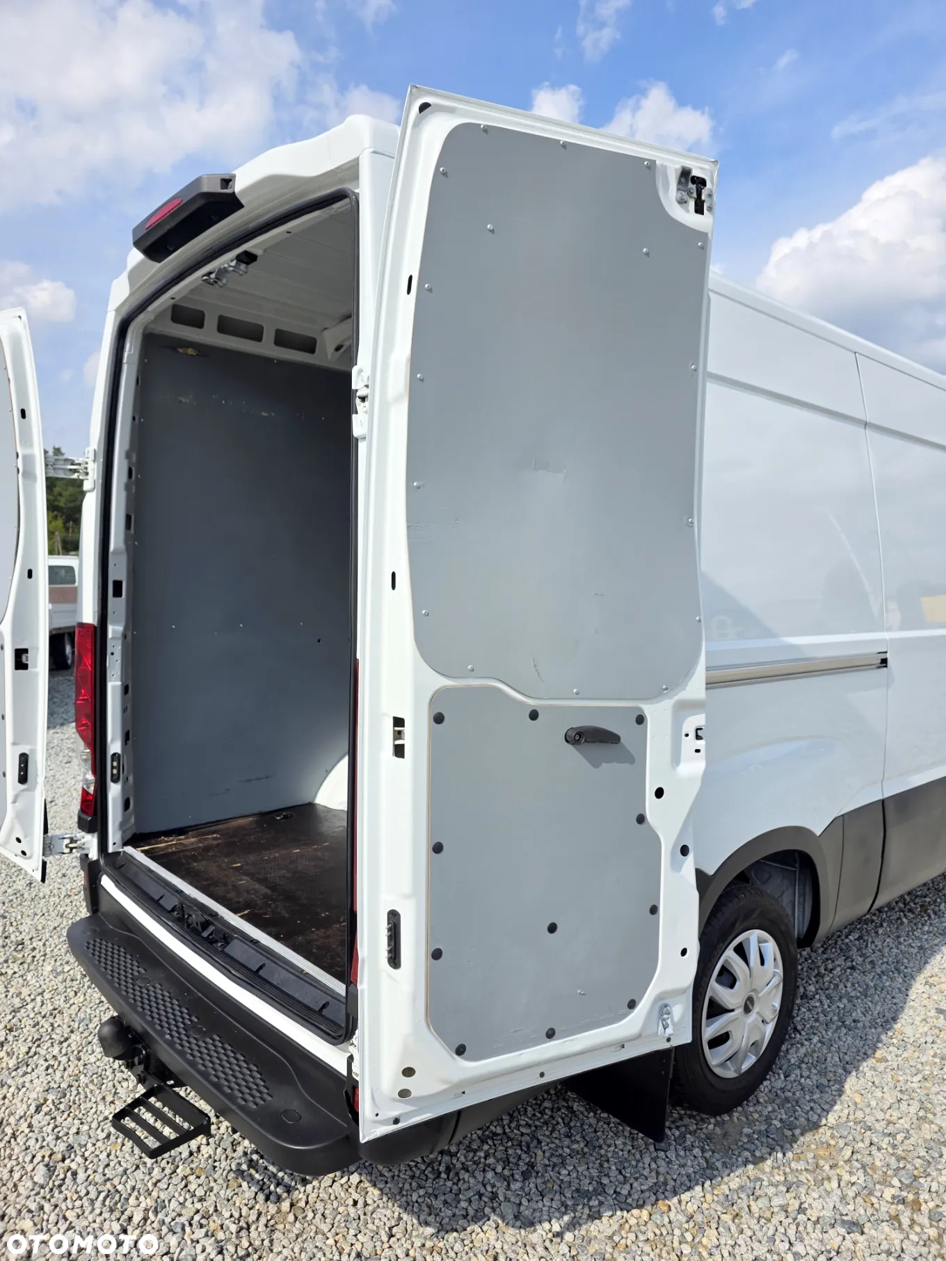 Iveco 35-160  2,3 HPI 160 KONNY ŚREDNIAK WYSOKI KLIMA WEBASTO 2 X BOCZNE DRZWI 8 BIEGOWY HIMATIC GWARANCJA - 33