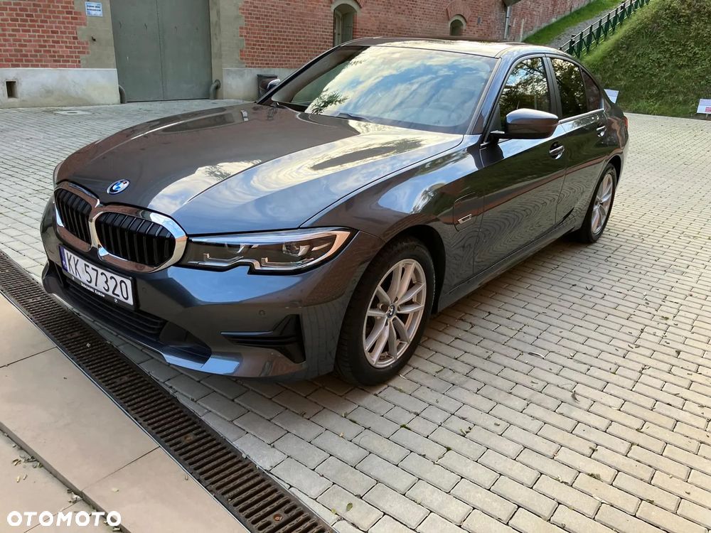 BMW Seria 3 330e Advantage - 3