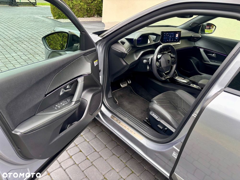Peugeot 2008 1.2 PureTech GT S&S EAT8 - 20