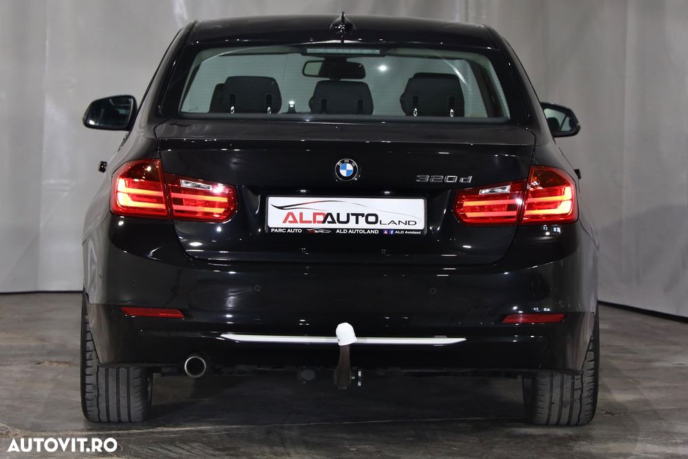 BMW Seria 3 320d DPF Aut. - 39