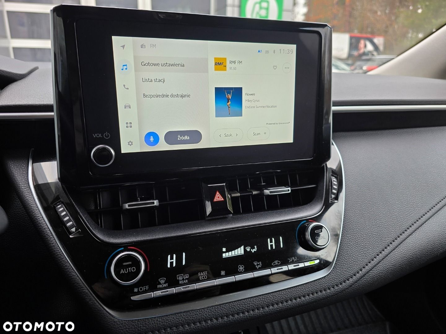 Toyota Corolla - 19