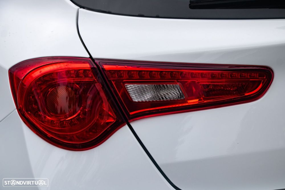 Alfa Romeo Giulietta 1.6 JTDm Sport - 12