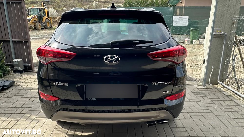 Hyundai Tucson 2.0 CRDI 4WD 6AT Premium+ - 6