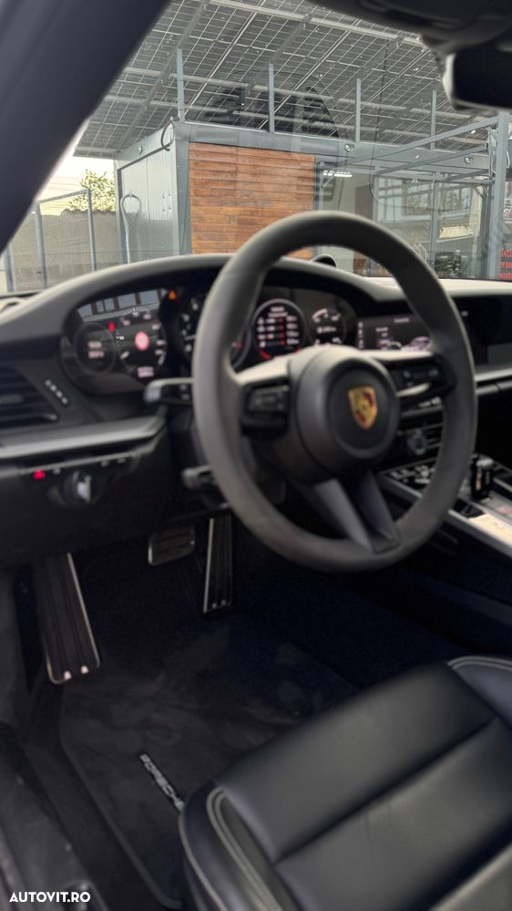 Porsche 911 Carrera S PDK - 12