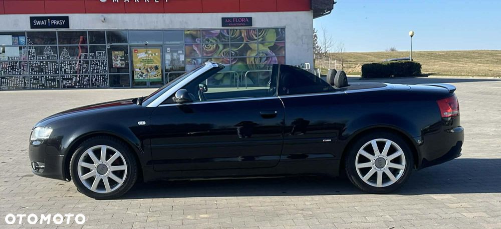 Audi A4 Cabrio 2.0 TDI DPF Multitronic - 3