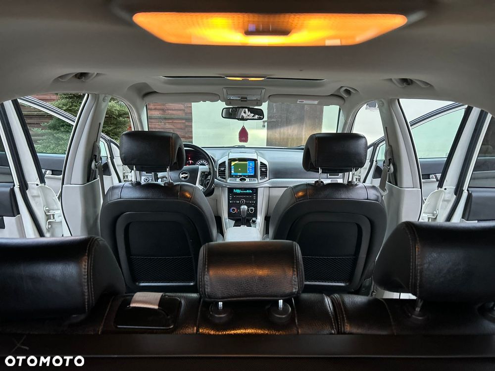 Chevrolet Captiva 2.2 D LTZ - 15