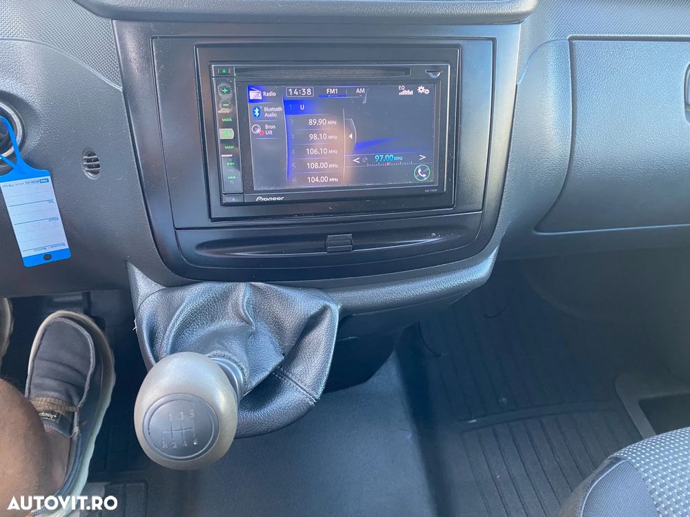 Mercedes-Benz VITO - 13