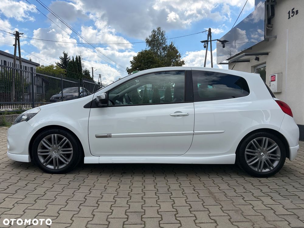Renault Clio 1.6 16V 130 GT - 2