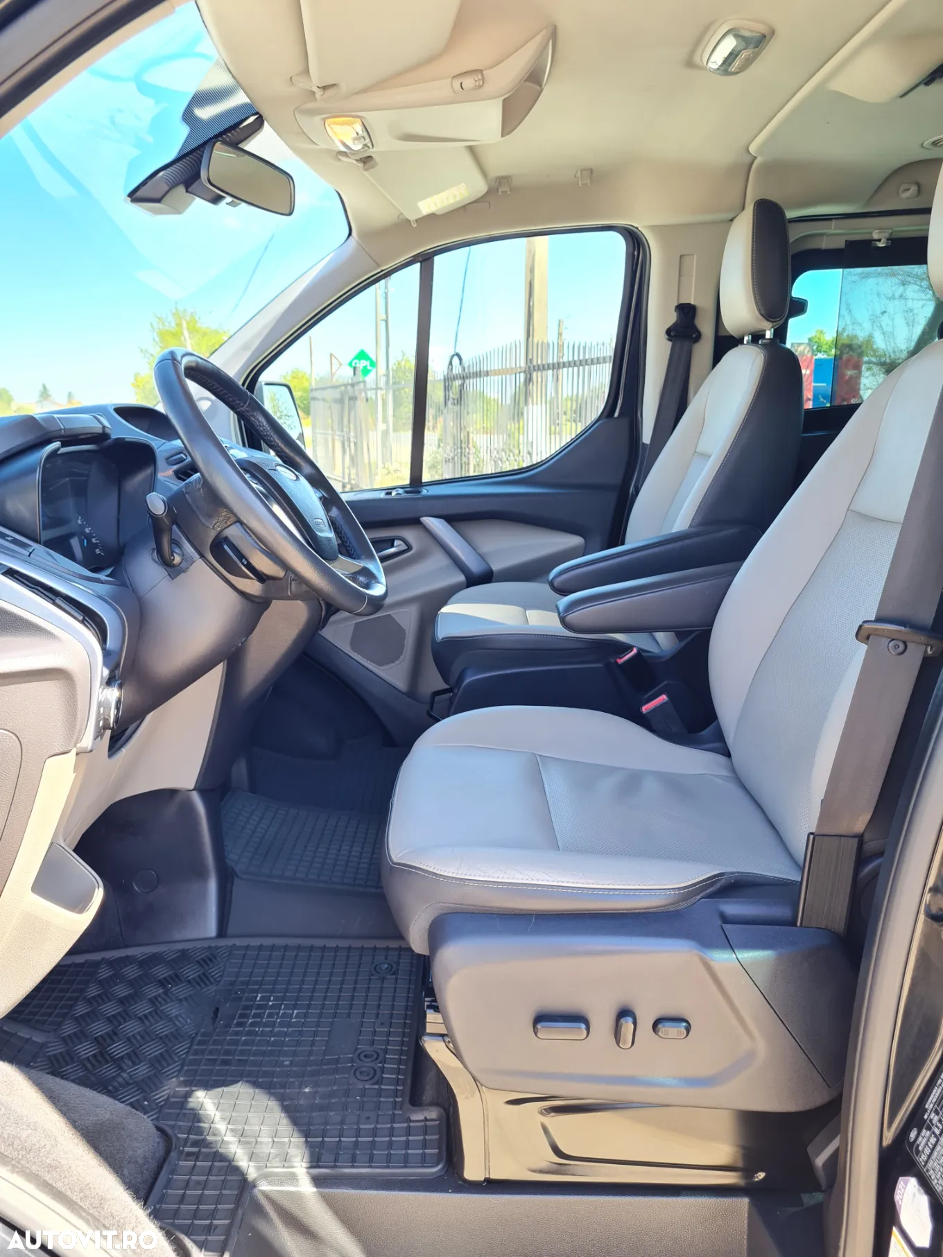 Ford Transit Tourneo Custom - 6